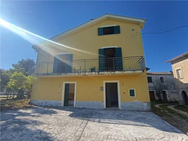 Villetta indipendente in vendita di 144 m² in Contrada Santa Lucia, 1