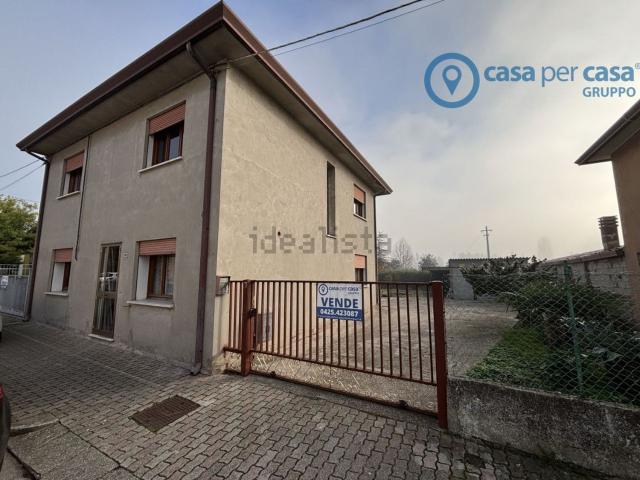 Villetta indipendente in vendita di 145 m²