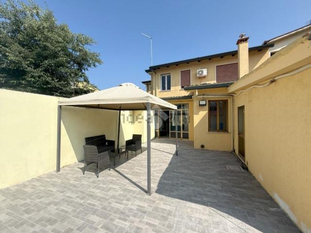 Villetta indipendente in vendita di 145 m²