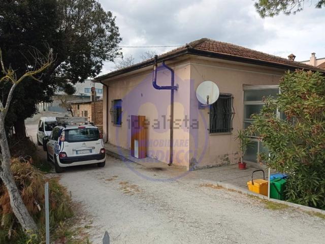 Villetta indipendente in vendita di 145 m²
