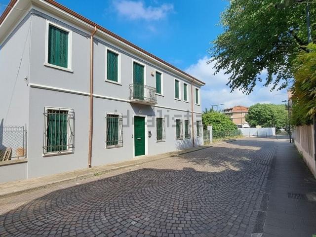 Villetta indipendente in vendita di 145 m²