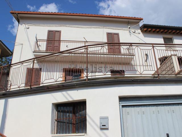 Villetta indipendente in vendita di 145 m² in Via costa, 32