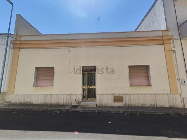 Villetta indipendente in vendita di 145 m² in Via Capitano Cazzato
