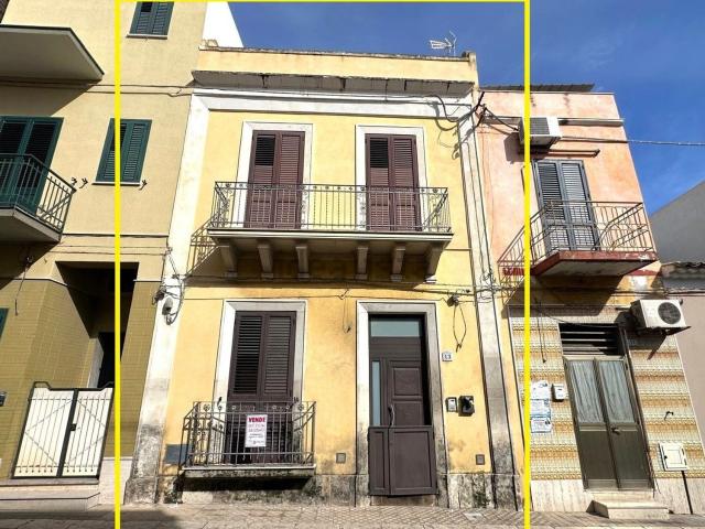 Villetta indipendente in vendita di 145 m² in Via Galileo Galilei, 13