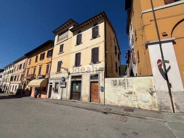 Villetta indipendente in vendita di 145 m² in Via Giacomo Matteotti, 2