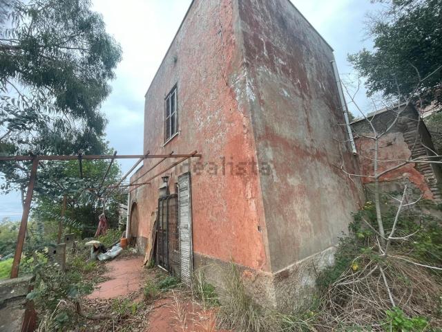 Villetta indipendente in vendita di 145 m² in Via delle Selci Larghe