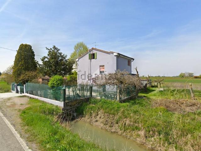 Villetta indipendente in vendita di 145 m² in Via Per Cavezzo, 24
