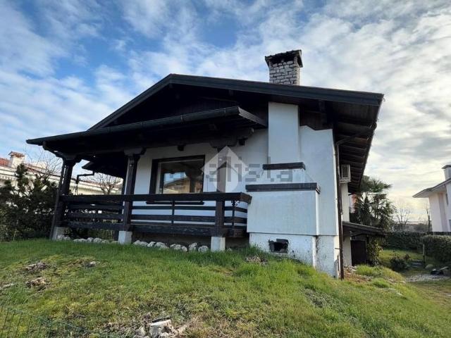 Villetta indipendente in vendita di 145 m² in Via Toscana, 10