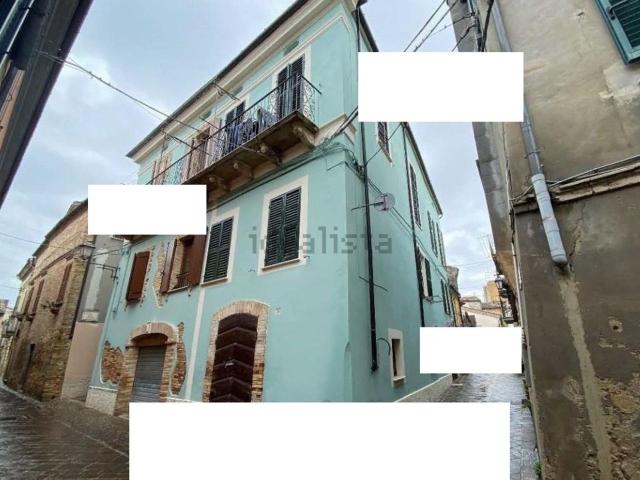 Villetta indipendente in vendita di 145 m² in Via trinità