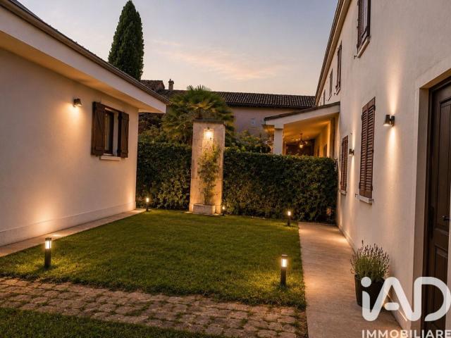 Villetta indipendente in vendita di 145 m² in Corso Giuseppe Garibaldi, 39