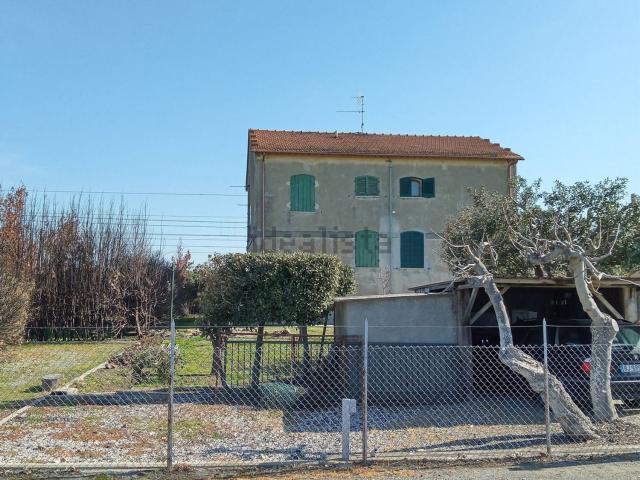 Villetta indipendente in vendita di 146 m² in Via Aurelia Sud, 18