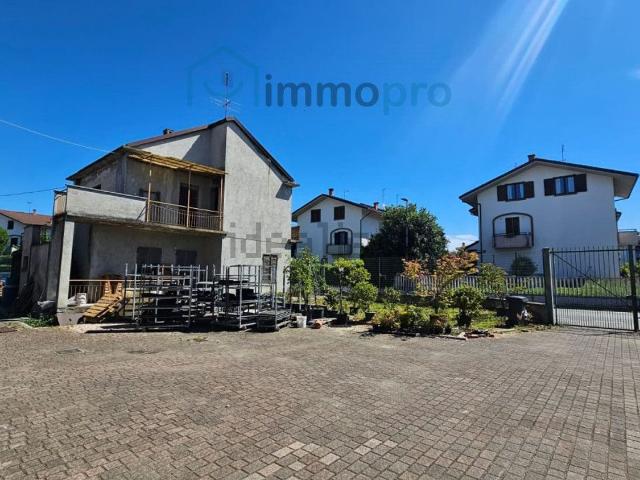 Villetta indipendente in vendita di 146 m² in Via Beato Bonifacio da Rivarolo, 14