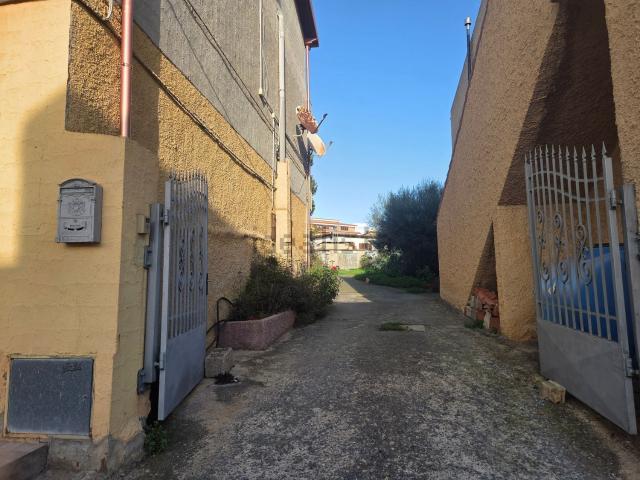Villetta indipendente in vendita di 146 m² in Via Nora, 11