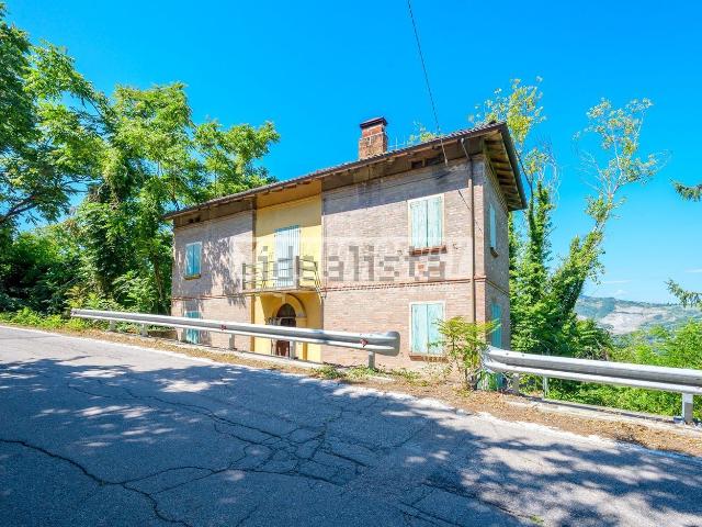 Villetta indipendente in vendita di 146 m² in Via Sassuolo 2° Tronco, 1833