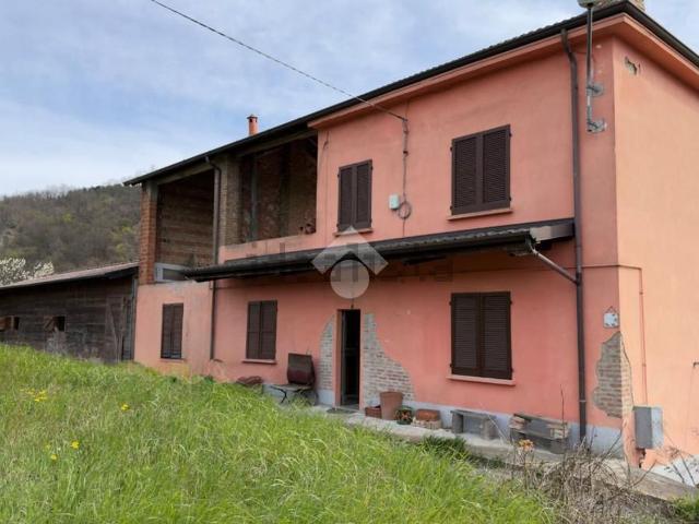 Villetta indipendente in vendita di 146 m² in Frazione Sant&apos Eusebio, 33