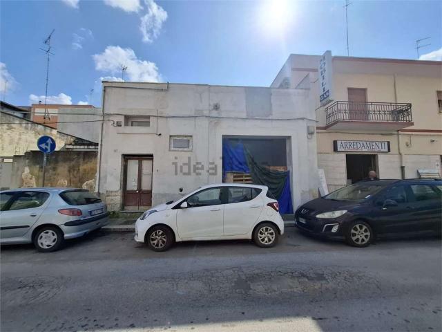 Villetta indipendente in vendita di 147 m² in Via Fulvia, 167