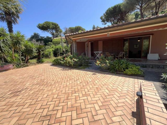 Villetta indipendente in vendita di 147 m² in Via Norsi, 10