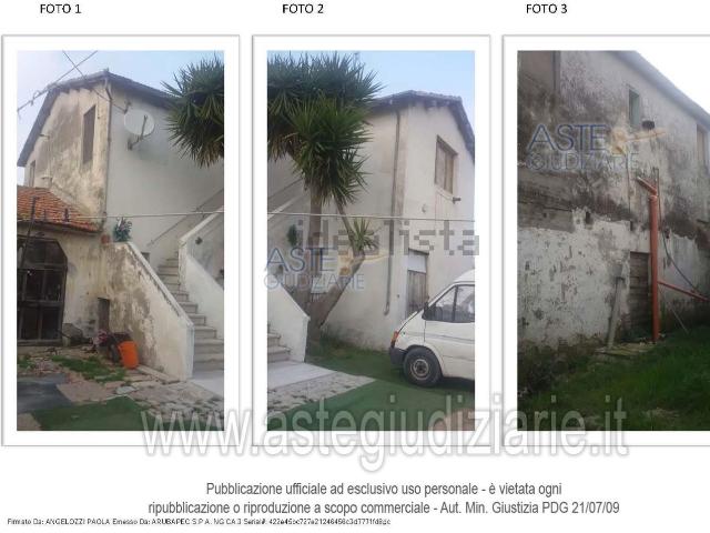Villetta indipendente in vendita di 147 m² in Via Pescara, 36
