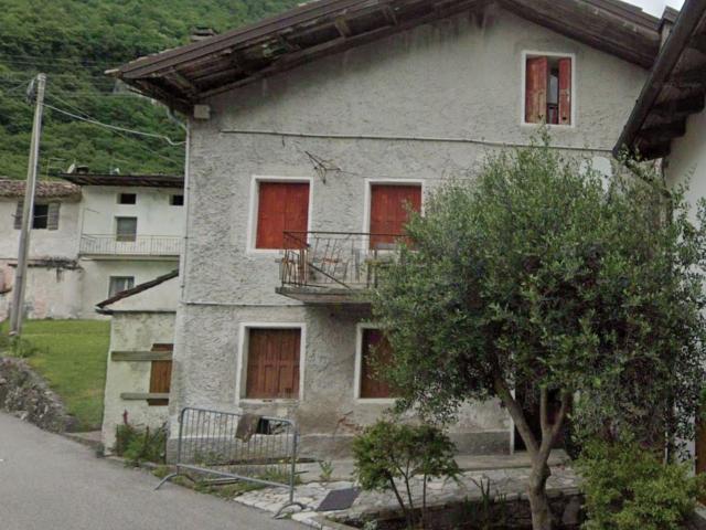 Villetta indipendente in vendita di 147 m² in Frazione Carpen, 18