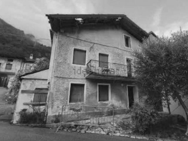 Villetta indipendente in vendita di 147 m² in Frazione Carpen, 18