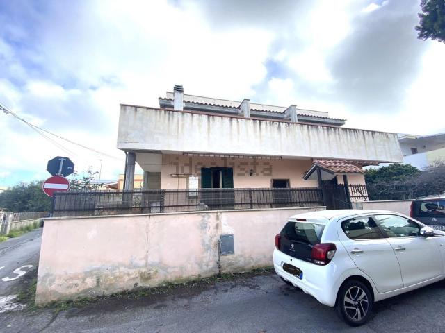 Villetta indipendente in vendita di 148 m² in Via Adriana