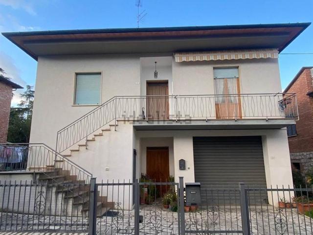 Villetta indipendente in vendita di 148 m² in Via della Pace