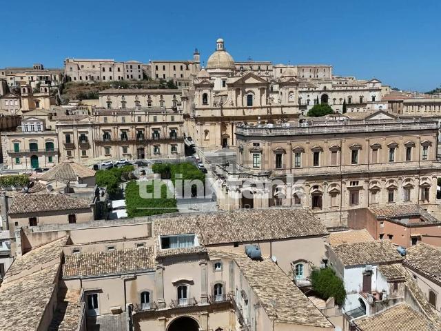 Villetta indipendente in vendita di 148 m² in Via Ducezio