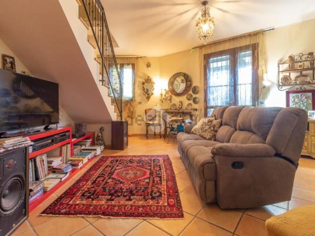 Villetta indipendente in vendita di 148 m² in Via Lago di Lugano, 38