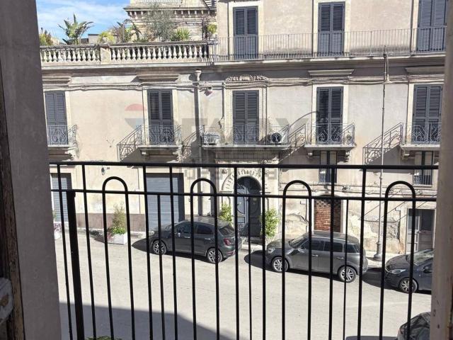 Villetta indipendente in vendita di 148 m² in Via Roma, 6