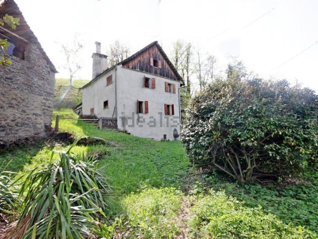 Villetta indipendente in vendita di 148 m² in Frazione Beola, 24