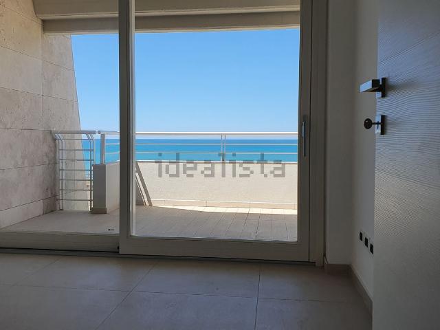 Villetta indipendente in vendita di 148 m² in Lungomare Celeste, 22