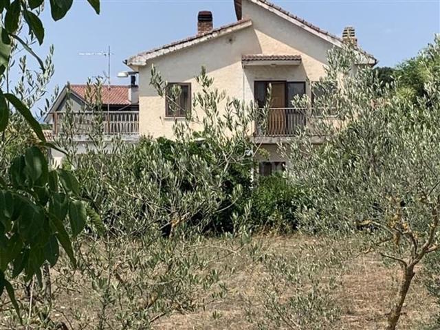 Villetta indipendente in vendita di 150 m² in Via San Giovanni