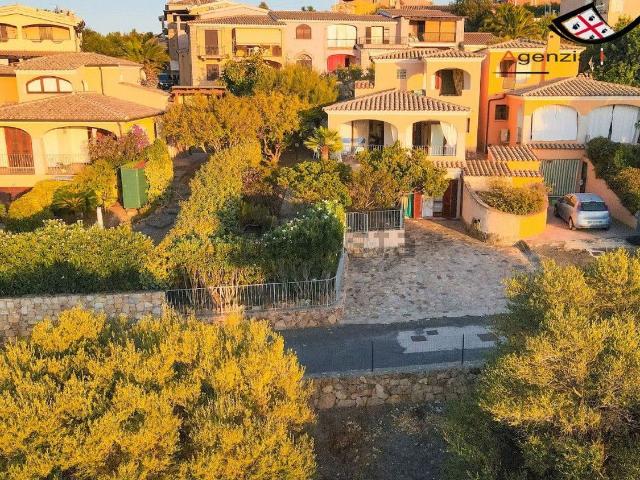 Villetta indipendente in vendita di 150 m² in Via Carlo Magno