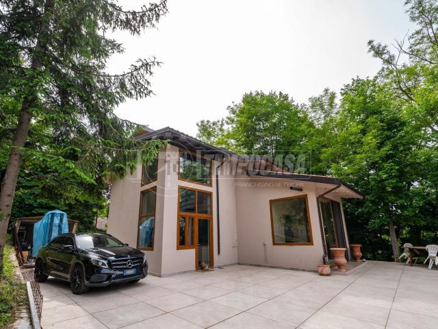 Villetta indipendente in vendita di 150 m² in Via Cervara, 15