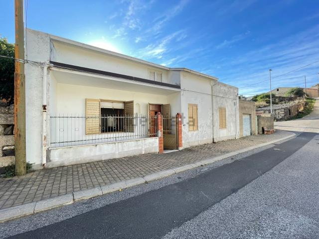 Villetta indipendente in vendita di 150 m² in Via Amedeo, 1