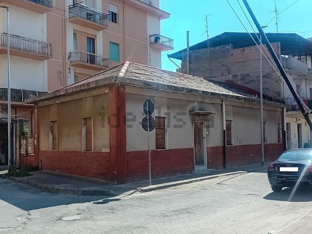 Villetta indipendente in vendita di 150 m² in Via Adigrat, 7
