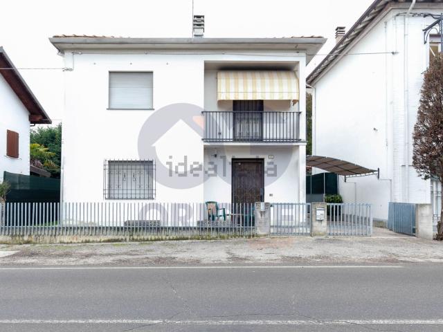 Villetta indipendente in vendita di 150 m² in Via Albero, 8