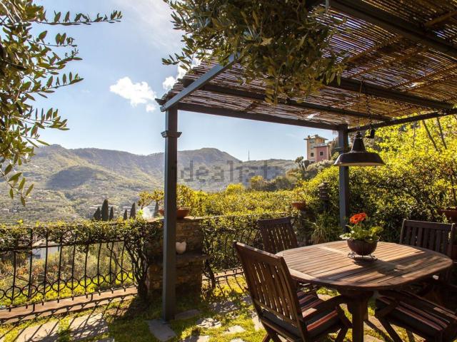 Villetta indipendente in vendita di 150 m² in Via Aurelia, 18