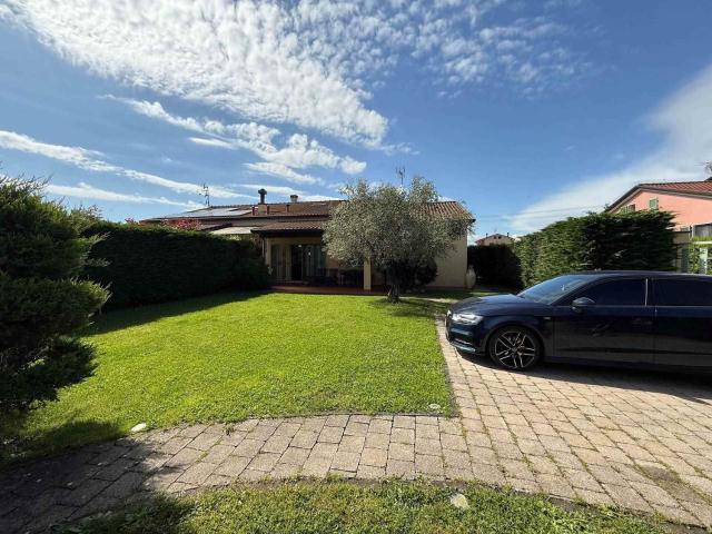 Villetta indipendente in vendita di 150 m² in Via Boettola Il Traversa