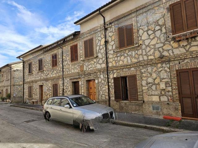 Villetta indipendente in vendita di 150 m² in Via G. MAZZINI, 9