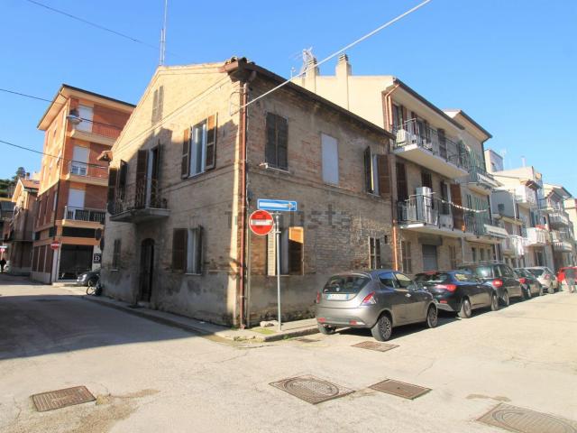 Villetta indipendente in vendita di 150 m² in Via Gaetano Properzi, 80