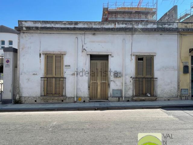 Villetta indipendente in vendita di 150 m² in Via Gaetano Salvemini