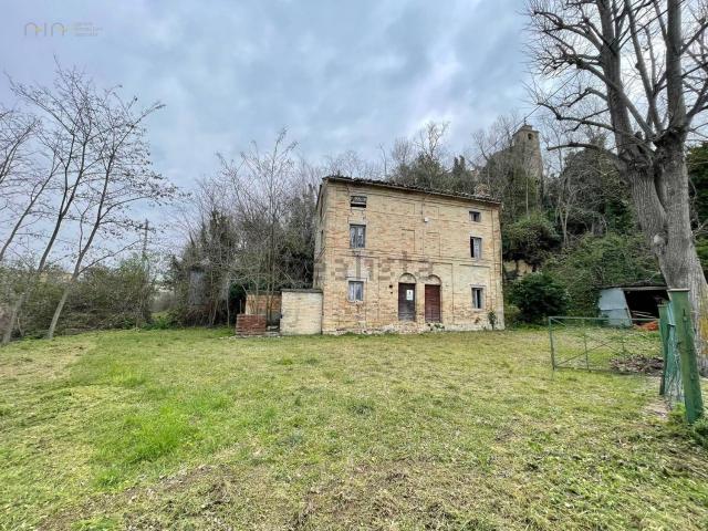 Villetta indipendente in vendita di 150 m² in Via Giacomo Leopardi, 21