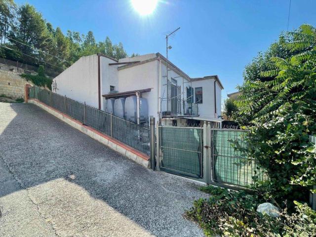 Villetta indipendente in vendita di 150 m² in Via Giorgibello, 5