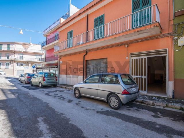 Villetta indipendente in vendita di 150 m² in Via D&apos Antona, 13
