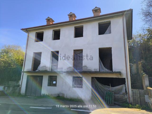 Villetta indipendente in vendita di 150 m² in Via della Mola