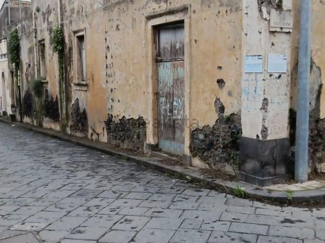 Villetta indipendente in vendita di 150 m² in Via Enrico Cialdini