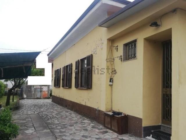 Villetta indipendente in vendita di 150 m² in Via Fossone Alto, 2