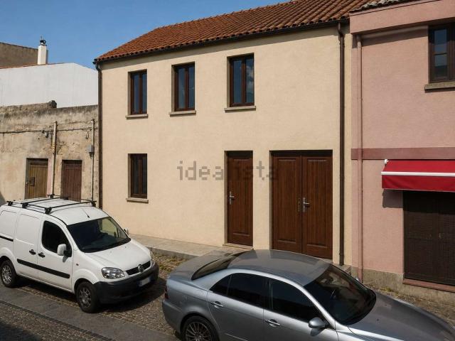 Villetta indipendente in vendita di 150 m² in Via Funtanaziu, 27