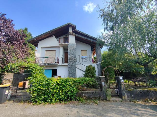 Villetta indipendente in vendita di 150 m² in Via Intra Premeno, 42